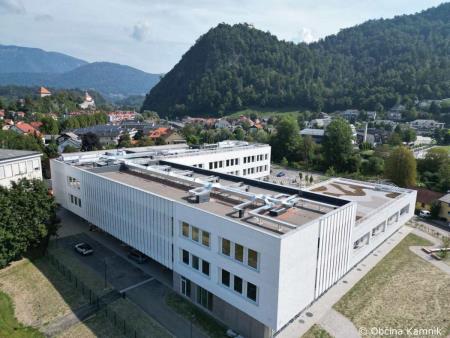 V Kamniku odprli eno najbolj modernih osnovnih šol v Sloveniji (1)